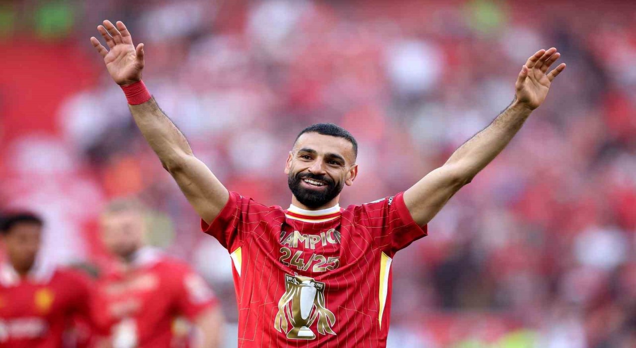 Premier Ligde sezonun futbolcusu Muhammed Salah seçildi