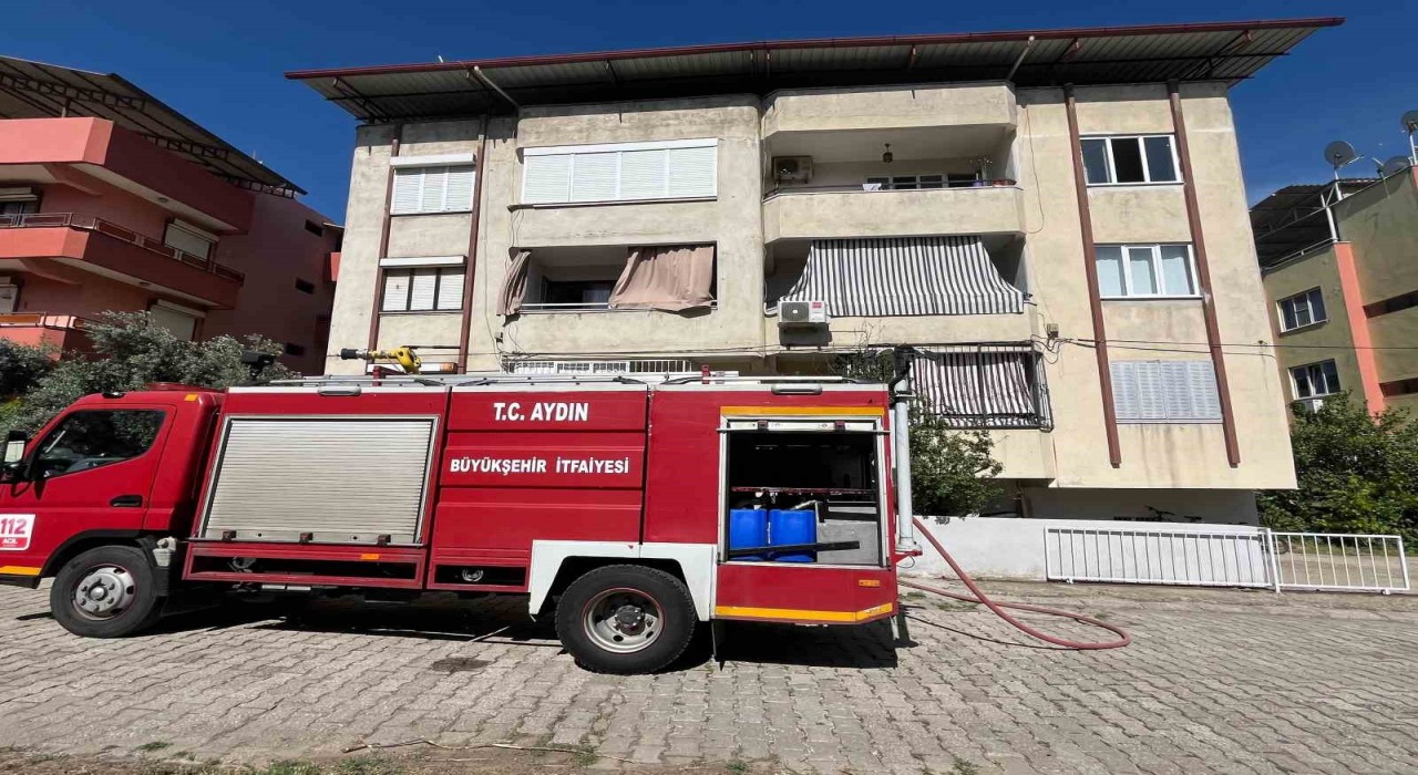 Prizde unutulan ütü, yangına neden oldu