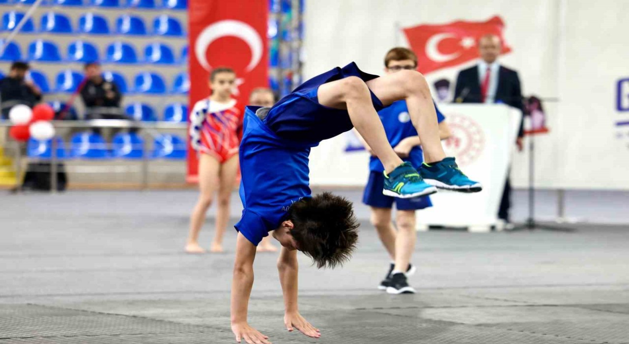 Rizede 19 Mayıs Atatürkü Anma Gençlik ve Spor Bayramı etkinlikleri