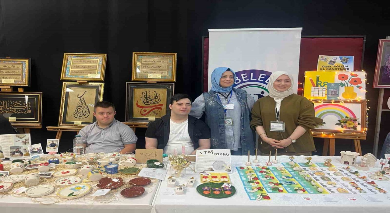 Rizede kursiyerlerin el emekleri görücüye çıktı