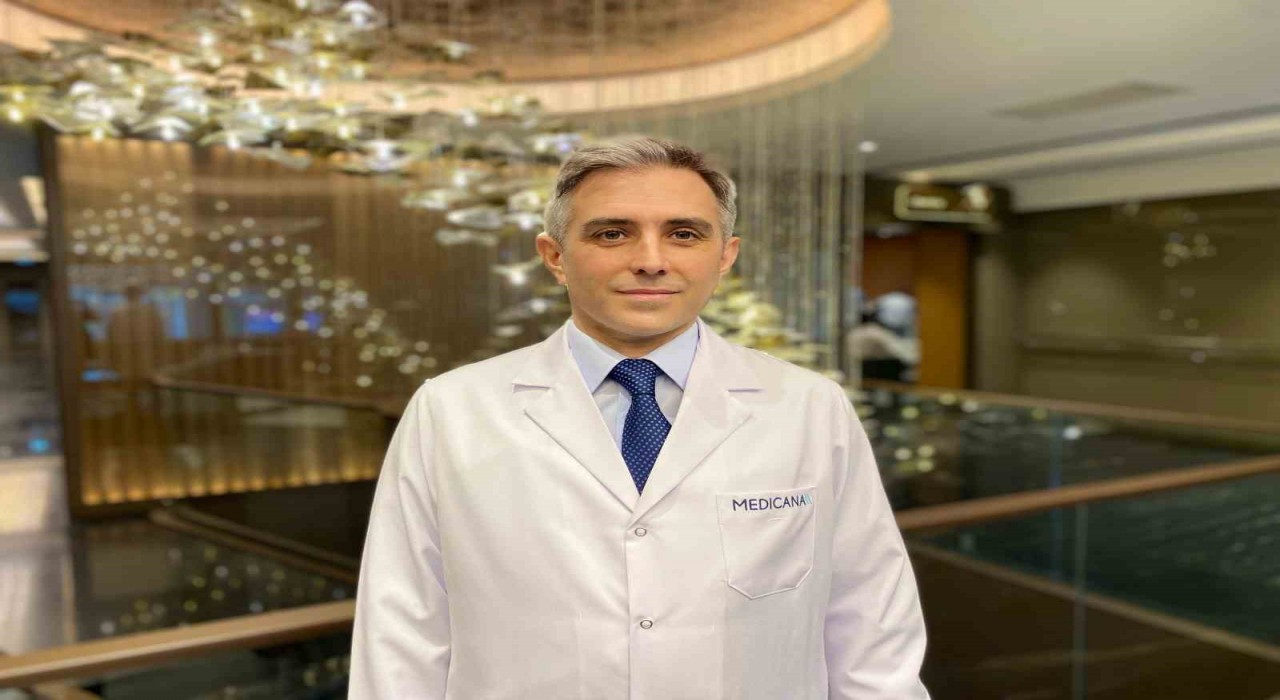 Sadece erkeklerde görülmüyor: Kadınlarda bu ağrıya dikkat