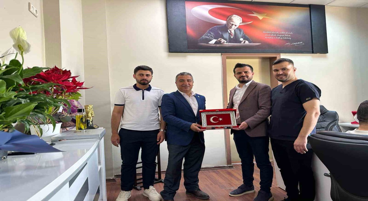 Sağlık-Sen temsilcisi Silopi Devlet Hastanesinde sağlık personeli ile bir araya geldi