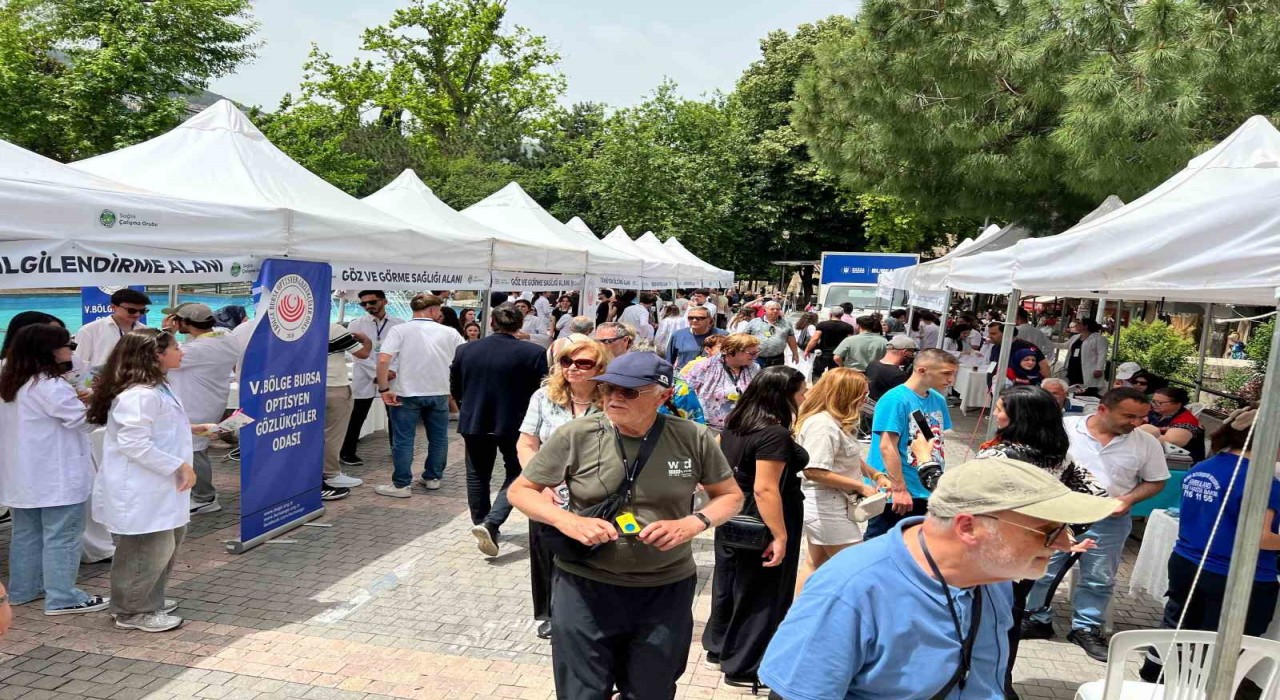 ‘Sağlık Sokağında vatandaşa ücretsiz sağlık hizmeti