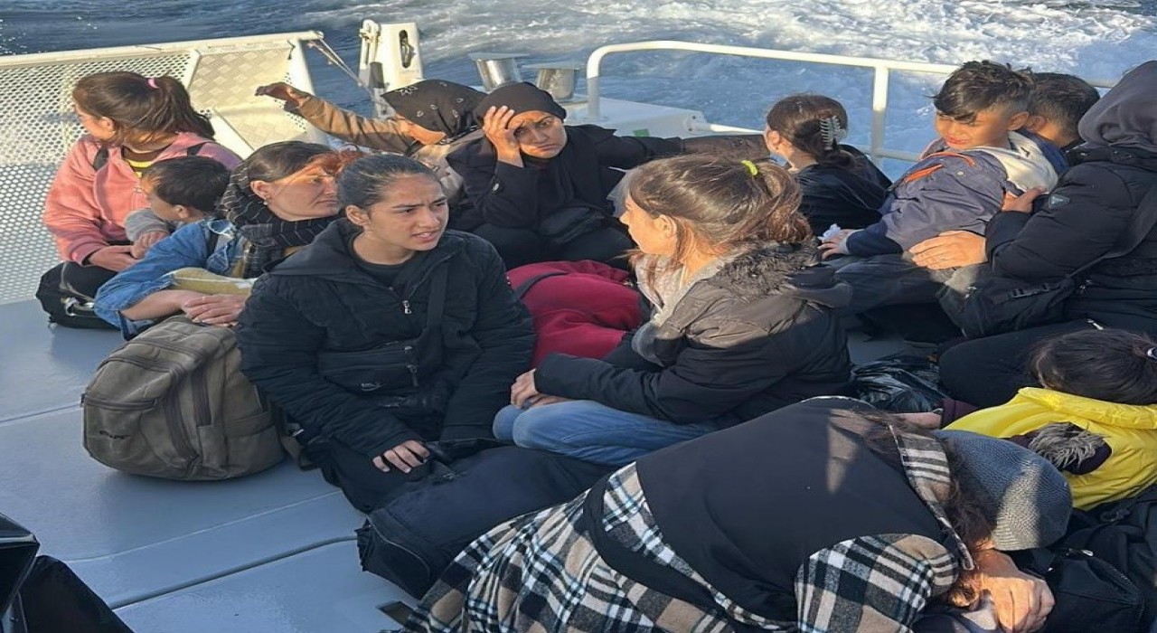 Sahil Güvenlik, geri itilen 16sı çocuk 53 göçmeni kurtardı