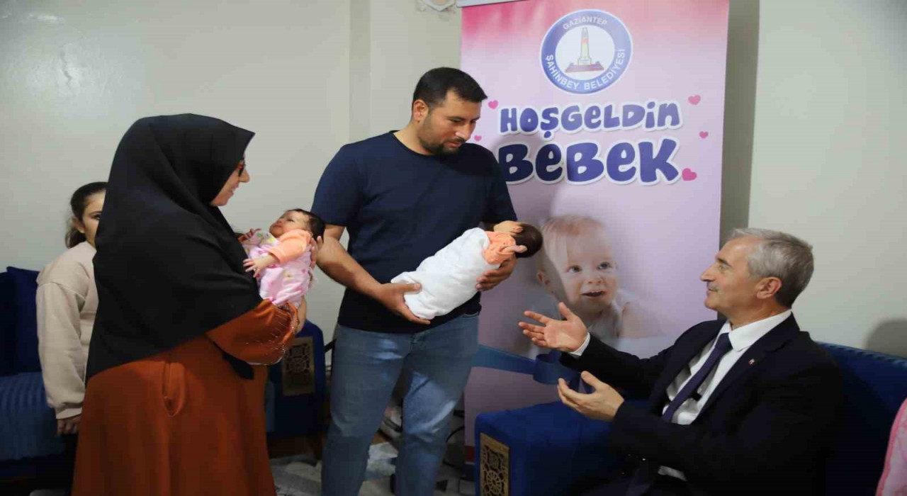 Şahinbey Belediyesinden ikiz bebek sahibi aileye destek