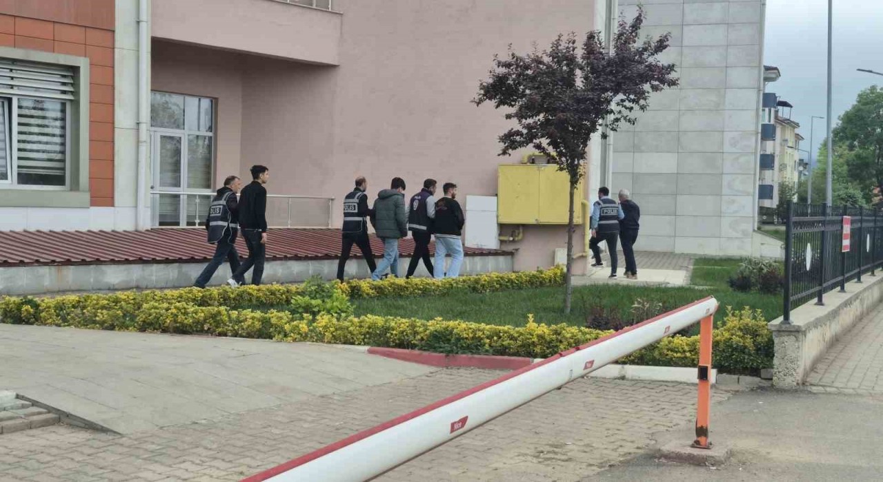 Sahte polis vurgununda 5 tutuklama