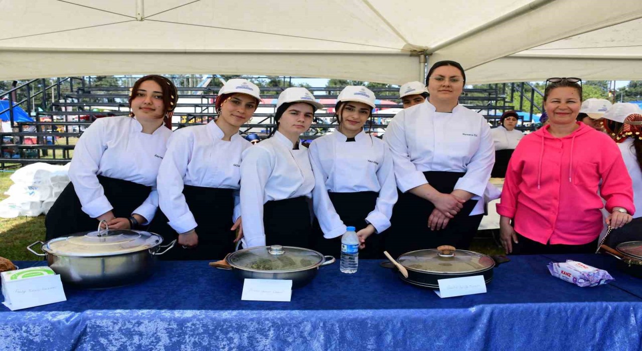 Sakarlı Hıdırellez Festivalinde Yöresel Lezzetler Yarışması damaklarda iz bıraktı