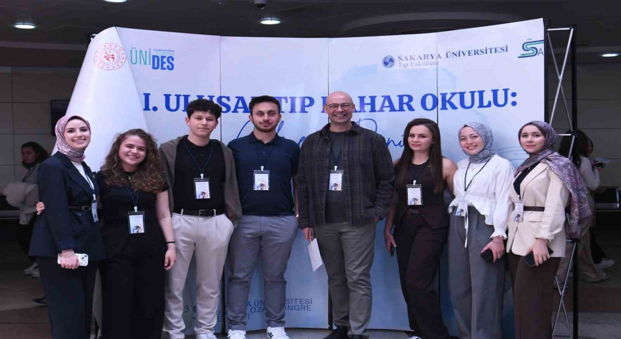 Sakarya Üniversitesinde 1. Ulusal Tıp Bahar Okulu gerçekleştirildi