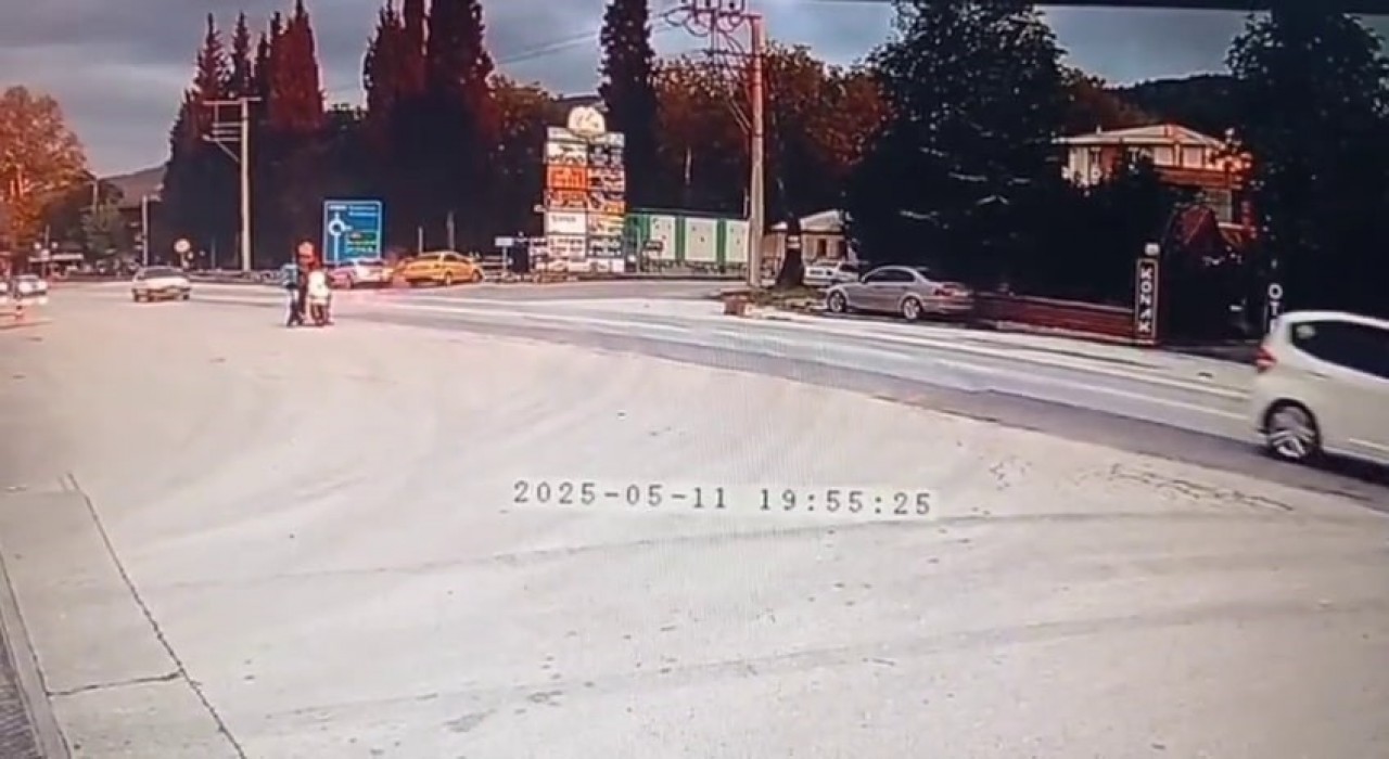 Sakaryada ticari taksi ve otomobil çarpıştı: 6 yaralı