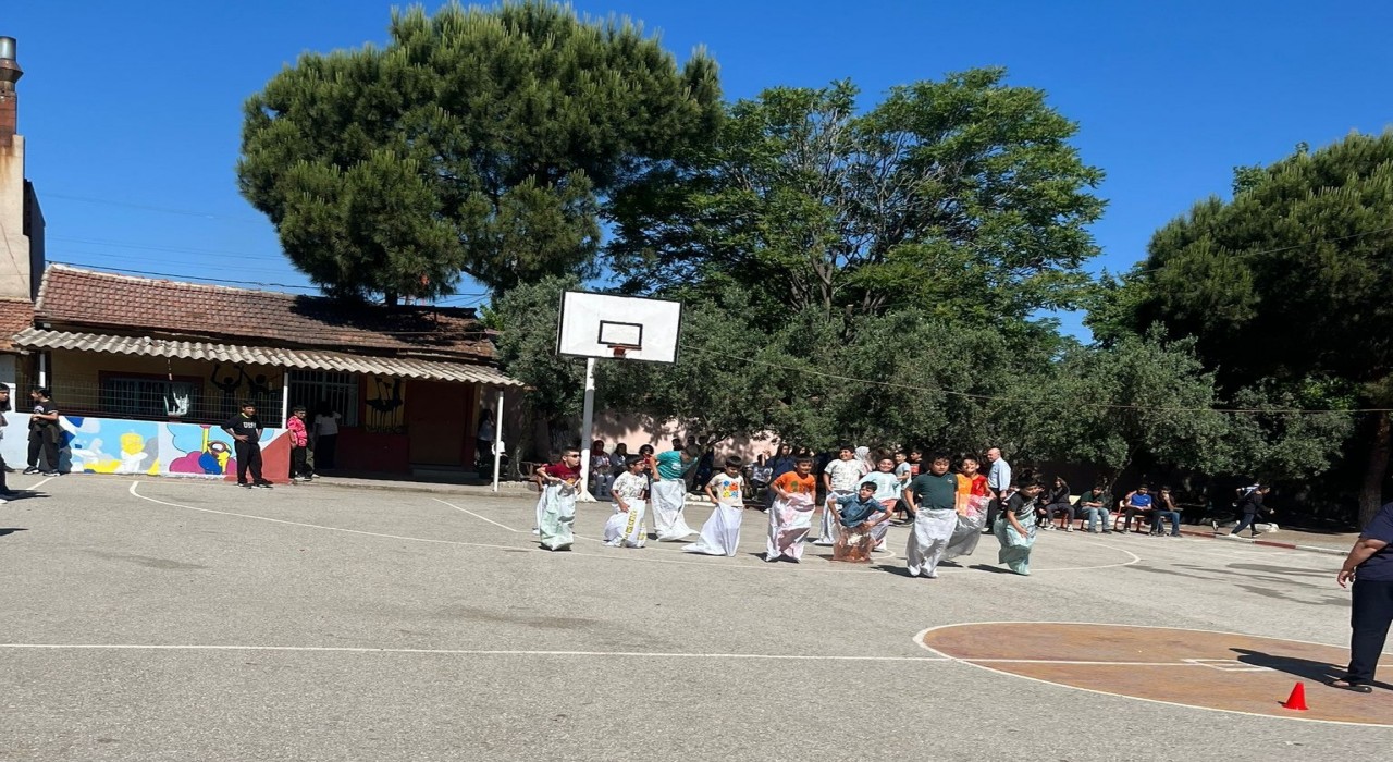 Salihlide unutulmaya yüz tutmuş çocuk oyunları yeniden yaşatılıyor