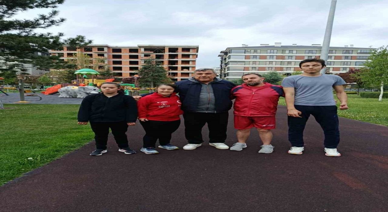 Şampiyon sporculara moral ziyareti