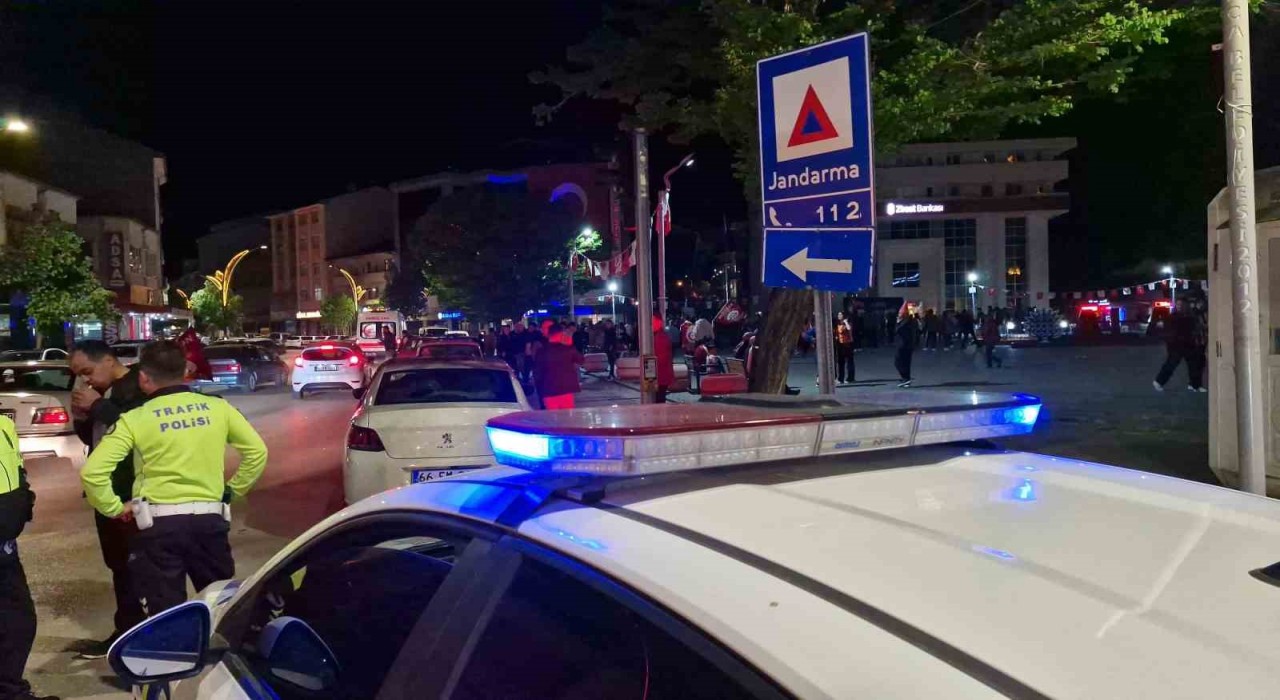 Şampiyonluk kutlamasında havai fişek 9 yaşındaki çocuğun kafasına isabet etti