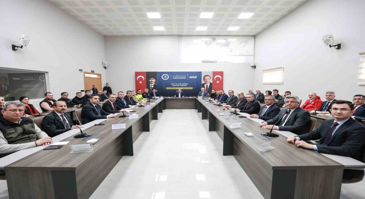 Samsunda afet ve acil durum tedbirleri görüşüldü