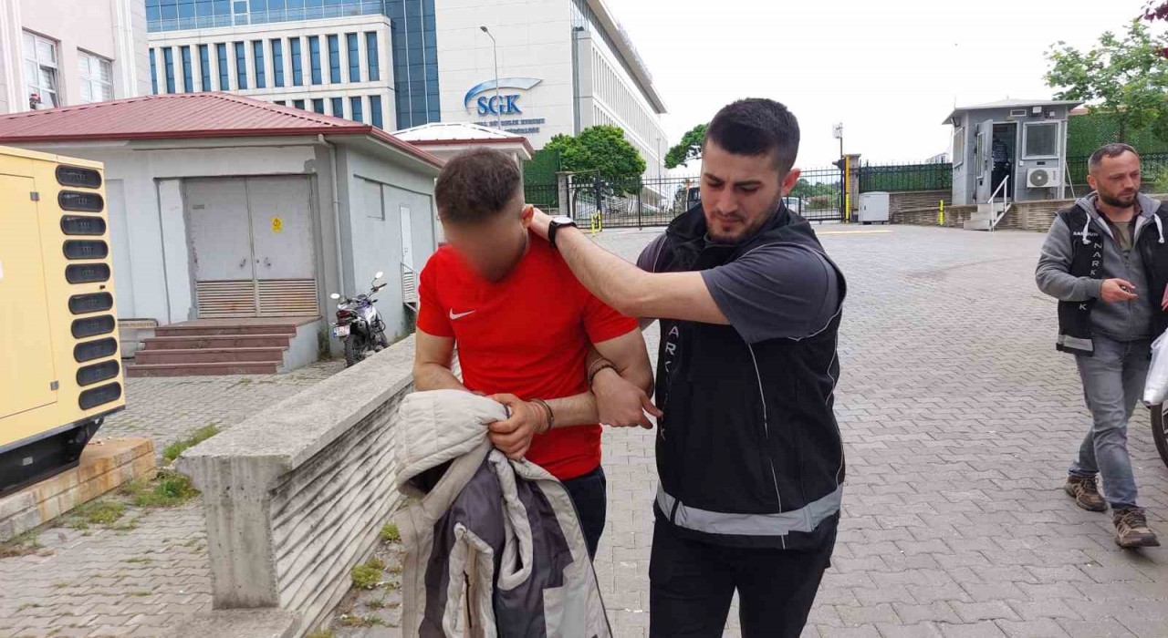 Samsunda uyuşturucu tacirlerine şafak operasyonu: 21 gözaltı