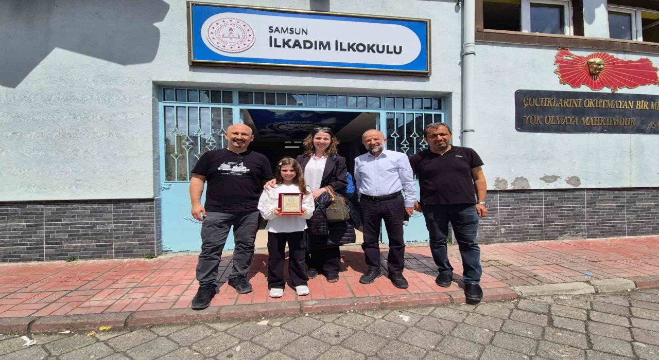 Samsunlu minik ressam dünya birincisi oldu