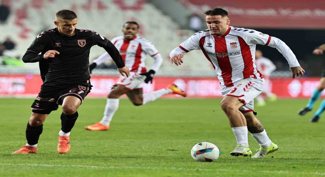 Samsunspor - Sivasspor maçının VARı Jonas Hansen