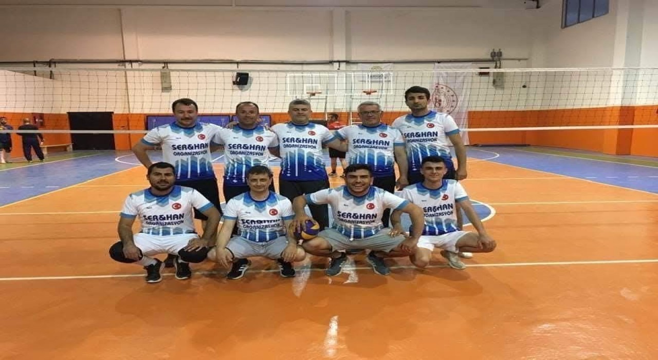 Sarıgölde Kaymakamlık Voleybol Kupası heyecanı başladı