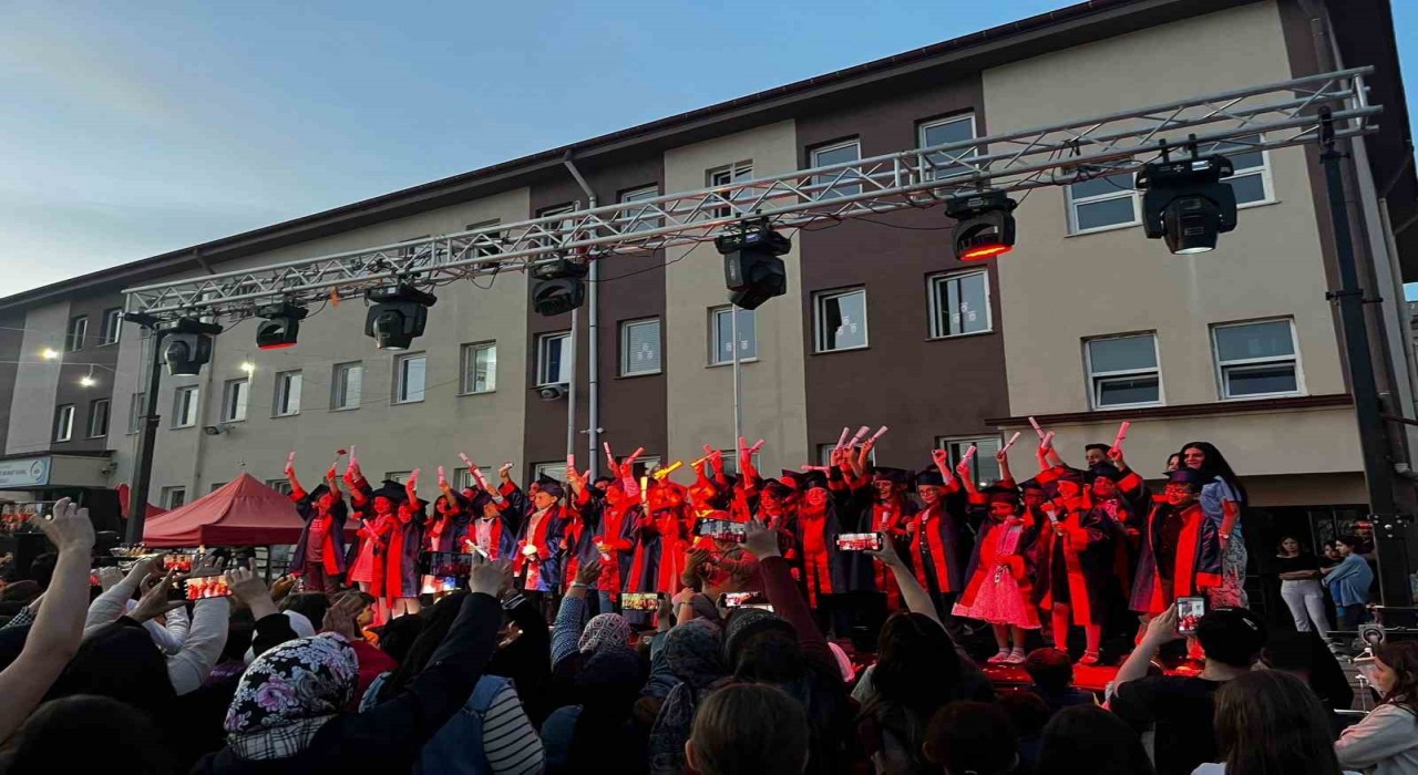 Şehit Murat Saraç İlkokulunda Bahar Şenliği