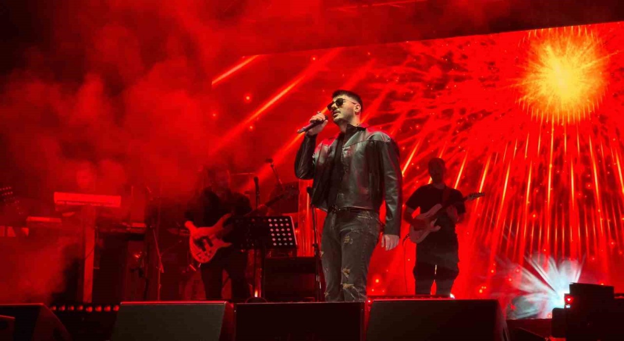 Semicenk Tekirdağı salladı