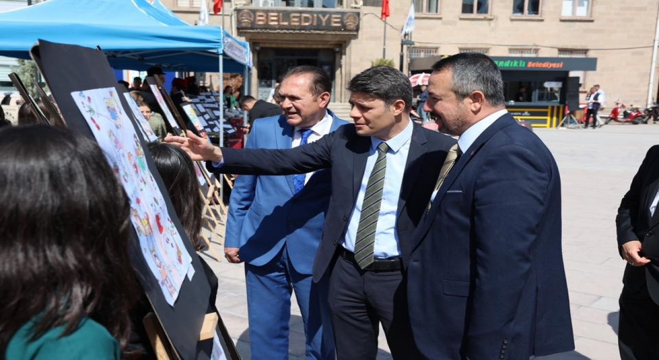 Sen Yeter Ki Oku etkinliği Sandıklıda kitapseverleri buluşturdu