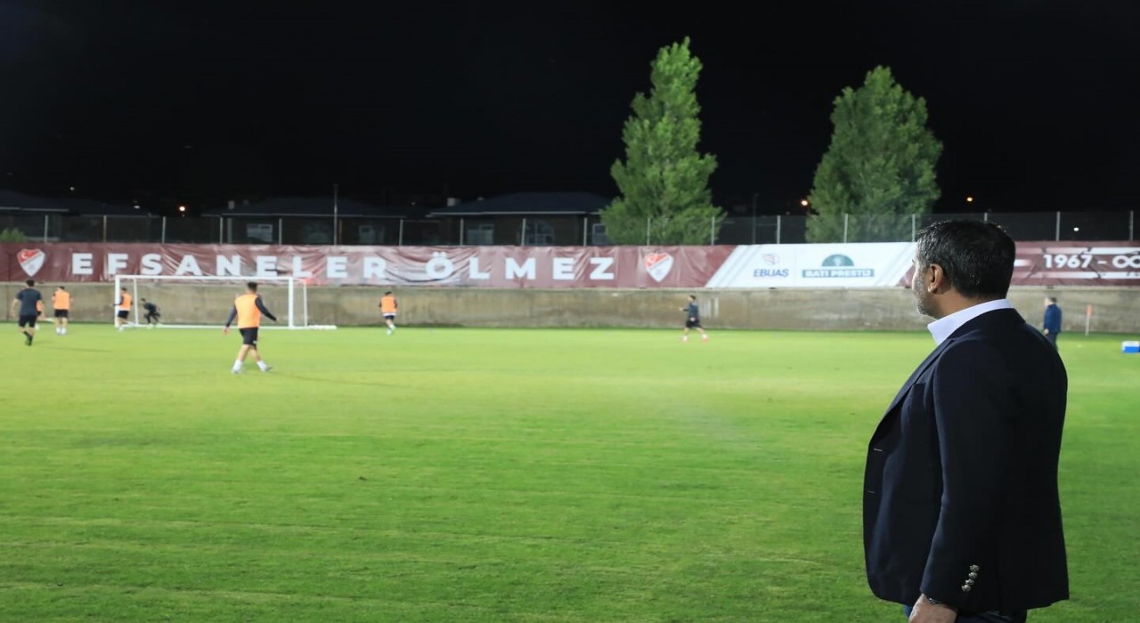 Şerifoğulları: Elazığ olarak tek yürek takımımızla omuz omuza bir zafer yazalım