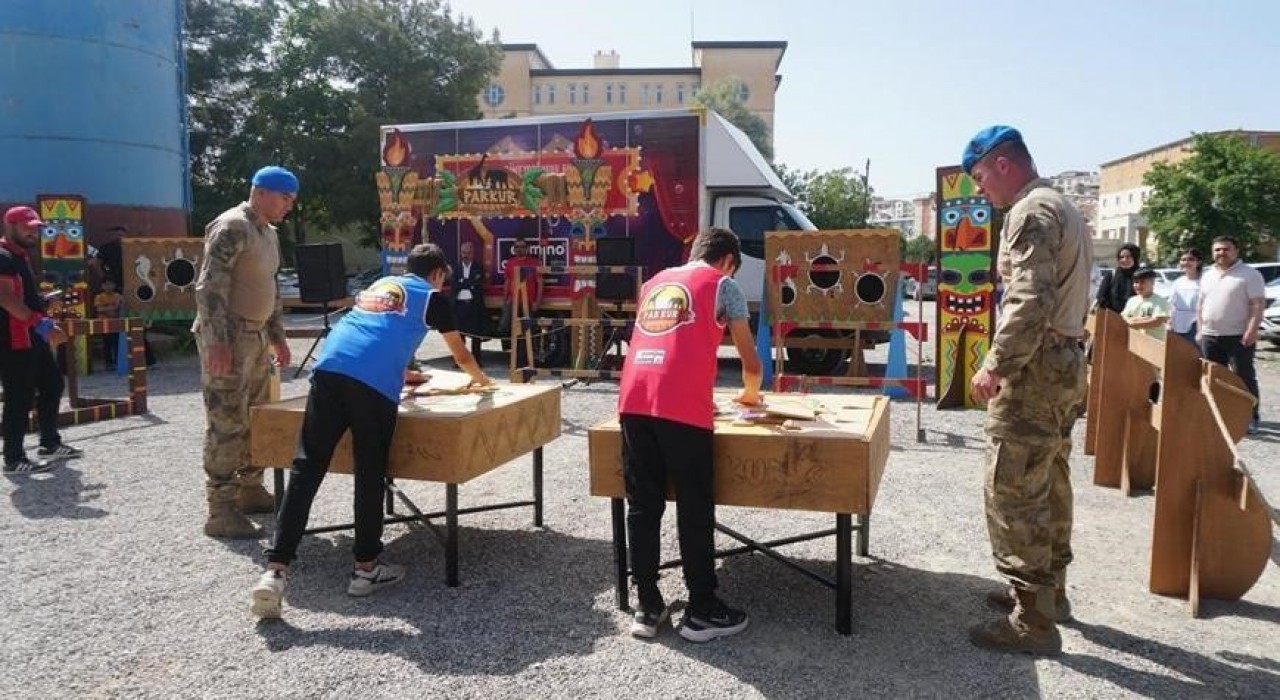 Siirtte 19 Mayıs coşkusu Survivor Parkurunda yaşandı