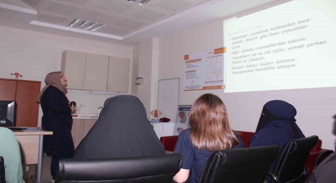 Siirtte gebe okulu, kadınları doğuma ve anneliğe hazırlanıyor