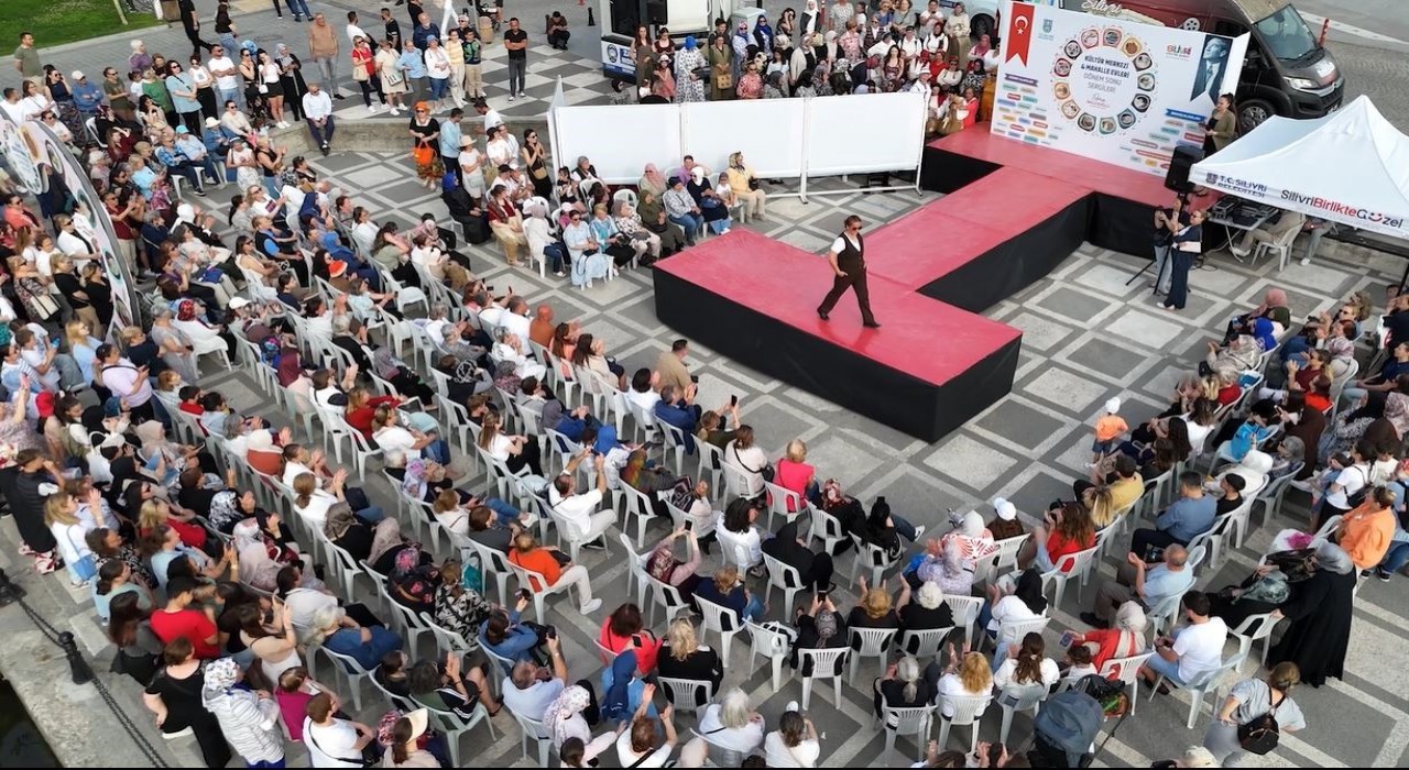 Silivri Kültür Merkezi ve Mahalle Evlerinde eğitim alan kursiyerlerin el emeği ürünleri sergilendi