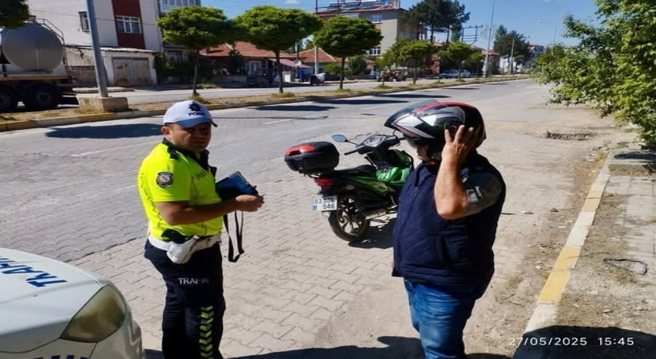 Sinanpaşada motosiklet sürücülerine yönelik denetimi