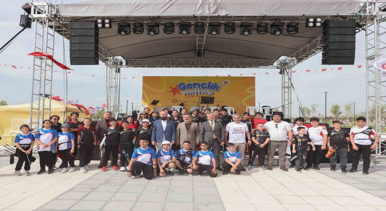 Sincan Parkta Okçuluk Şampiyonası düzenlendi