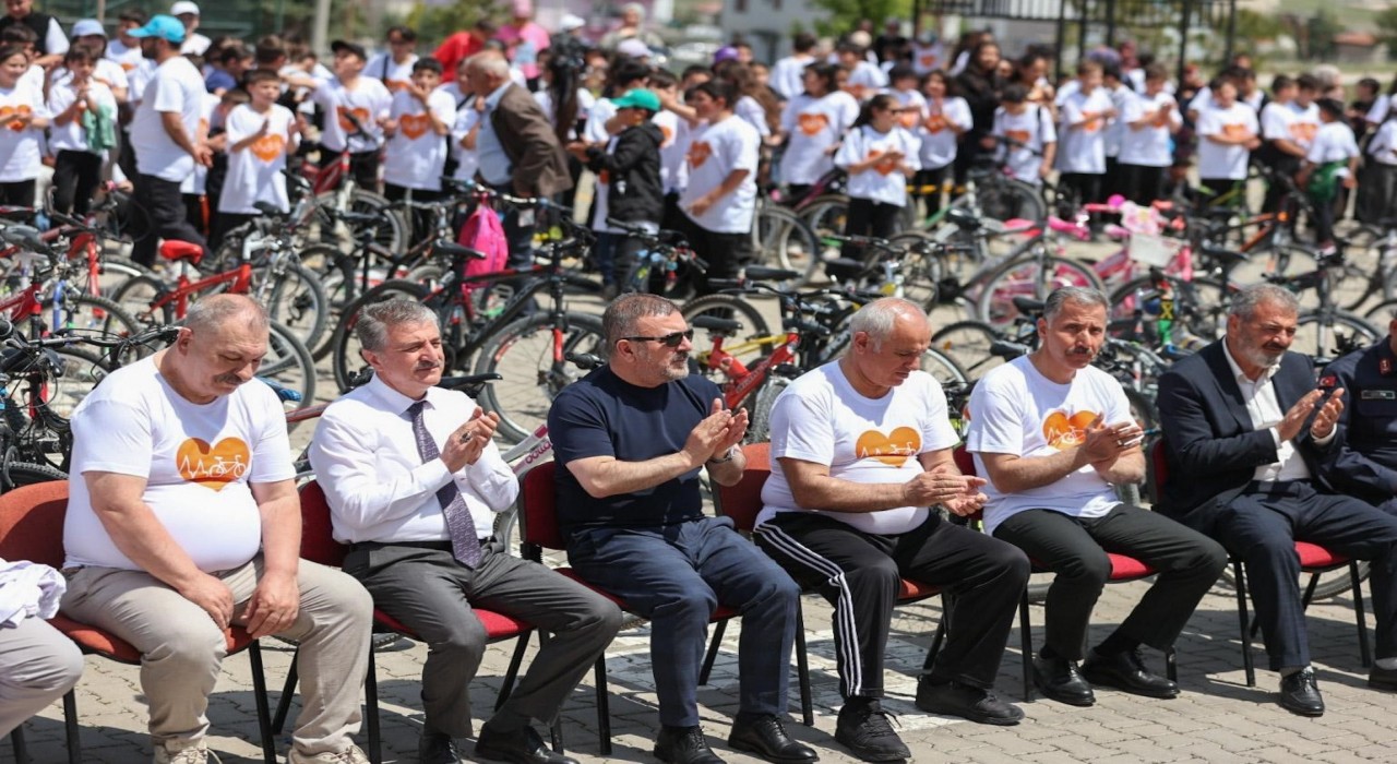 Sincanda pedallar sağlık için çevrildi
