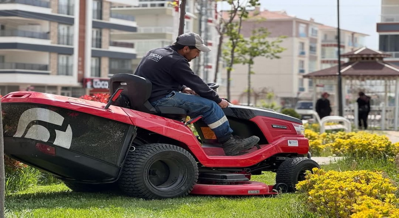 Sincandaki parklar yaza hazırlanıyor