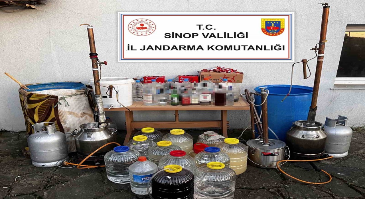 Sinopta kaçak alkol operasyonu: 3 gözaltı