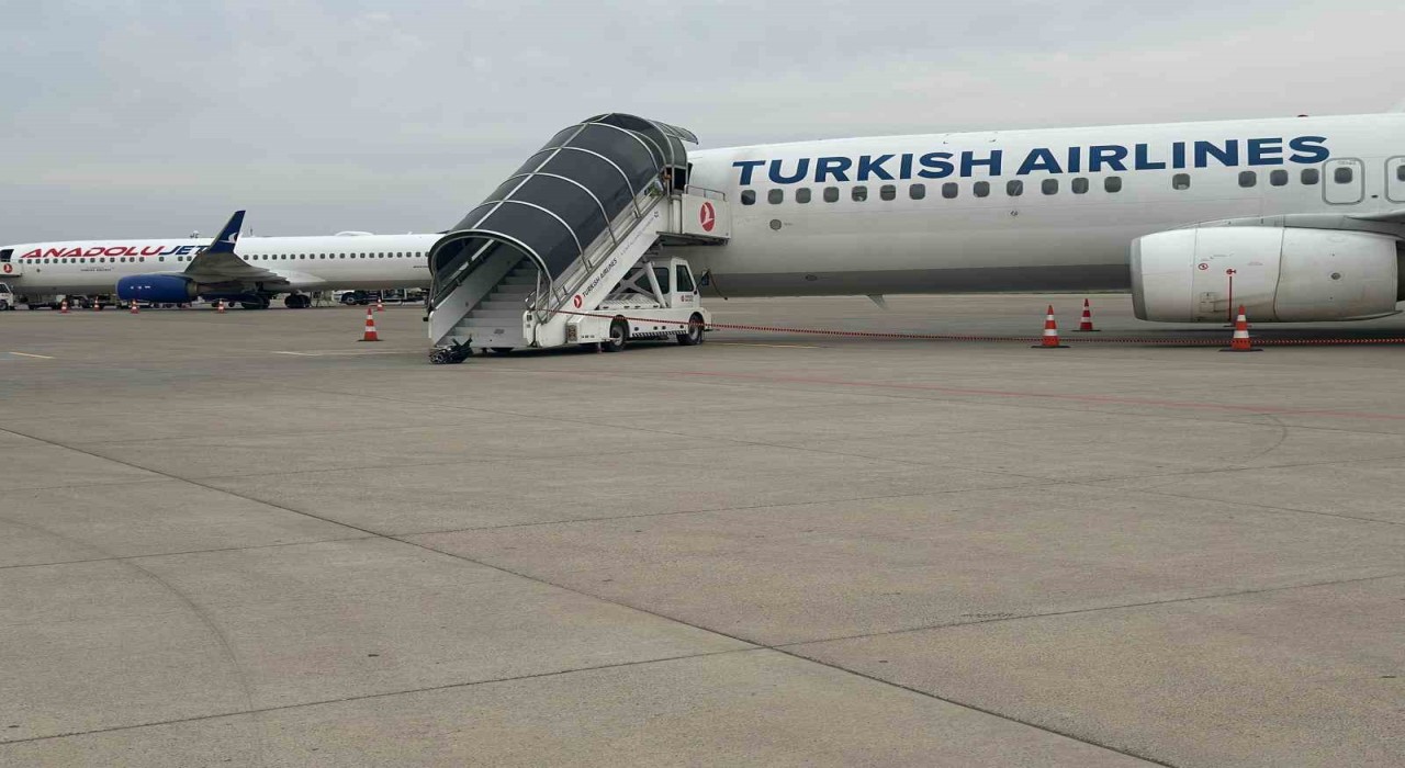 Şırnak Şerafettin Elçi Havalimanı Nisan ayında 34 bin 539 yolcuya hizmet verdi