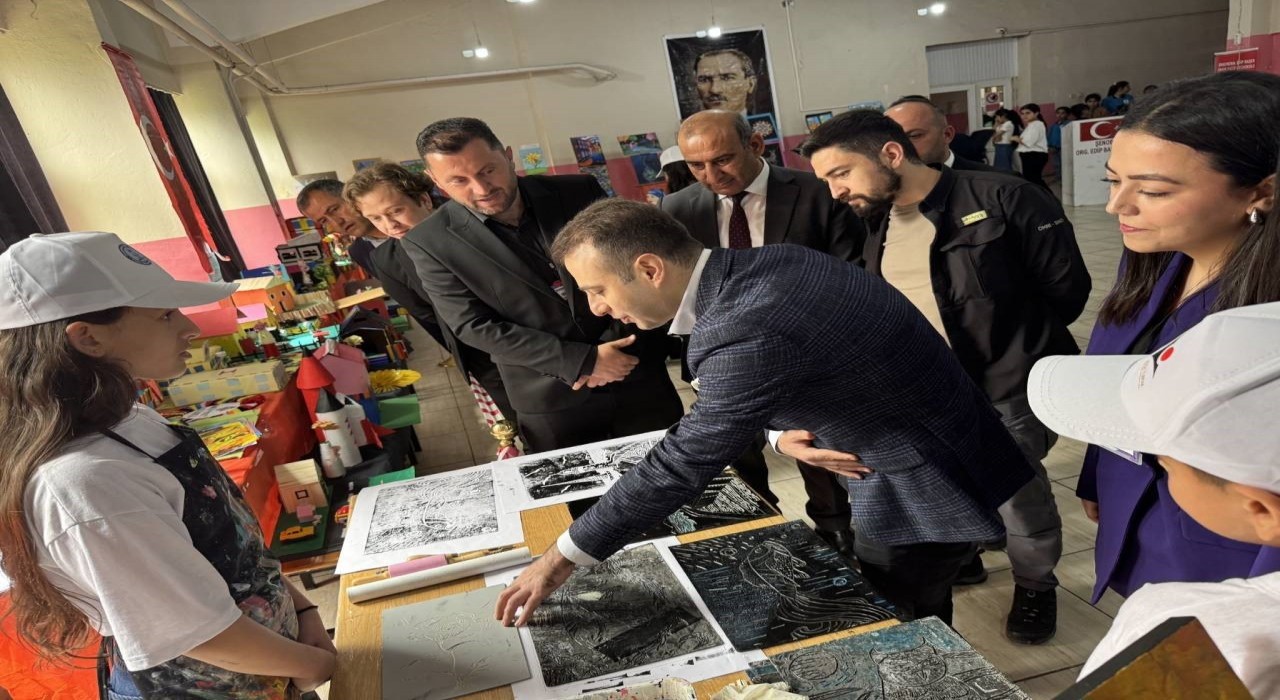Şırnakın genç bilim insanları, projelerini sergiledi