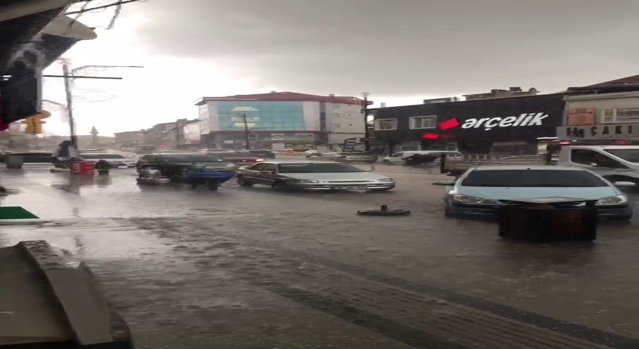 Sivasta dolu yağışı etkili oldu