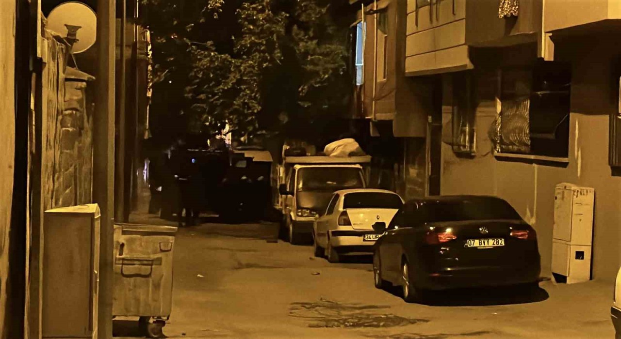 Siverekte polisle silahlı çatışma kamerada... Zanlı yaralı olarak yakalandı