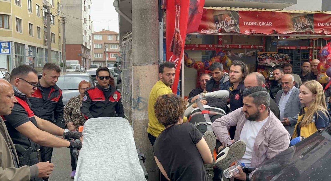 Sokak ortasında darp edildi