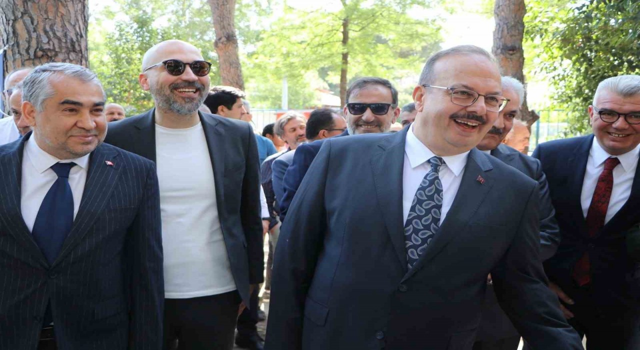 Söke 3. Kariyer Günlerinde Gençler iş dünyasıyla buluştu