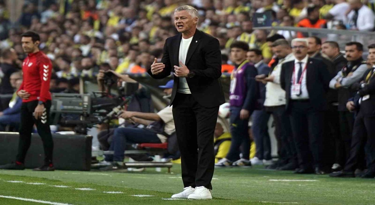 Solskjaer, galibiyet sayılarında Mourinhoyu geçti
