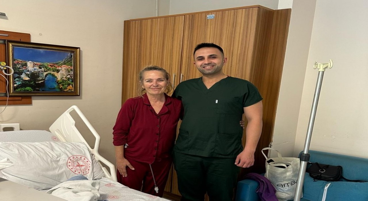 Soma Devlet Hastanesinde ilk kez Kapalı mide delinmesi ameliyatı yapıldı