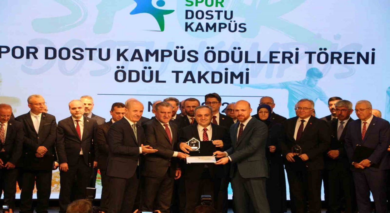 Spor Dostu Kampüs Sertifika Töreni, Rizede düzenlendi