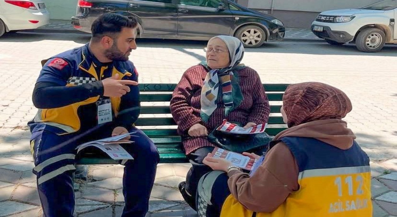 SUBÜ Sağlık Sokağını Pamukovada kurdu