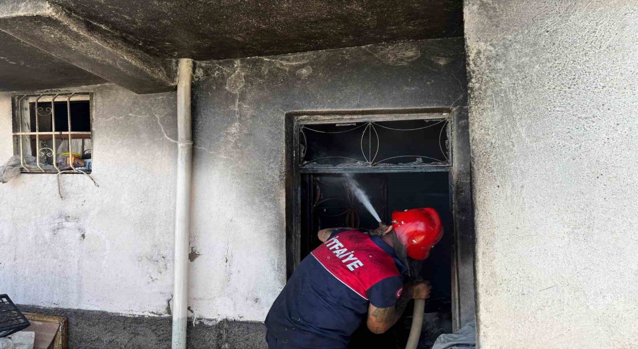 Sungurluda evde çıkan yangın paniğe sebep oldu