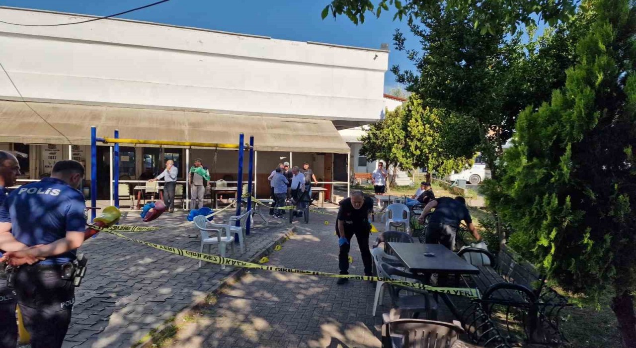 Sürücüler arasında küfür tartışması kanlı bitti: 1 yaralı