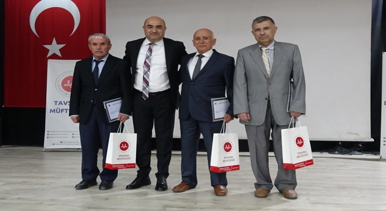 Tavşanlıda Fıtratın Korunması ve Aile konferansında işaret diliyle anlatım yapıldı