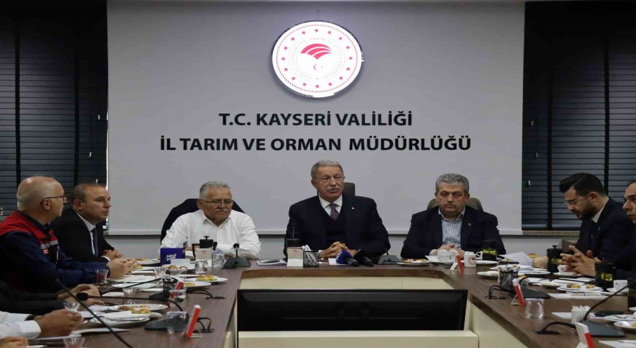 TBMM Milli Savunma Komisyonu Başkanı Akar: En büyük savunma ve güvenlik konusu herkesin tok ve rahat içinde olması