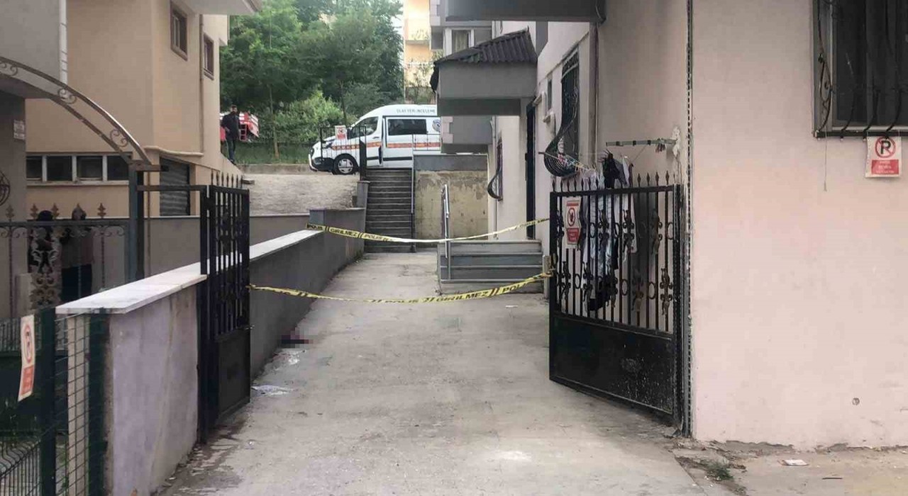 Tekirdağda 5. kattan düşen 2 yaşındaki bebek hayatını kaybetti