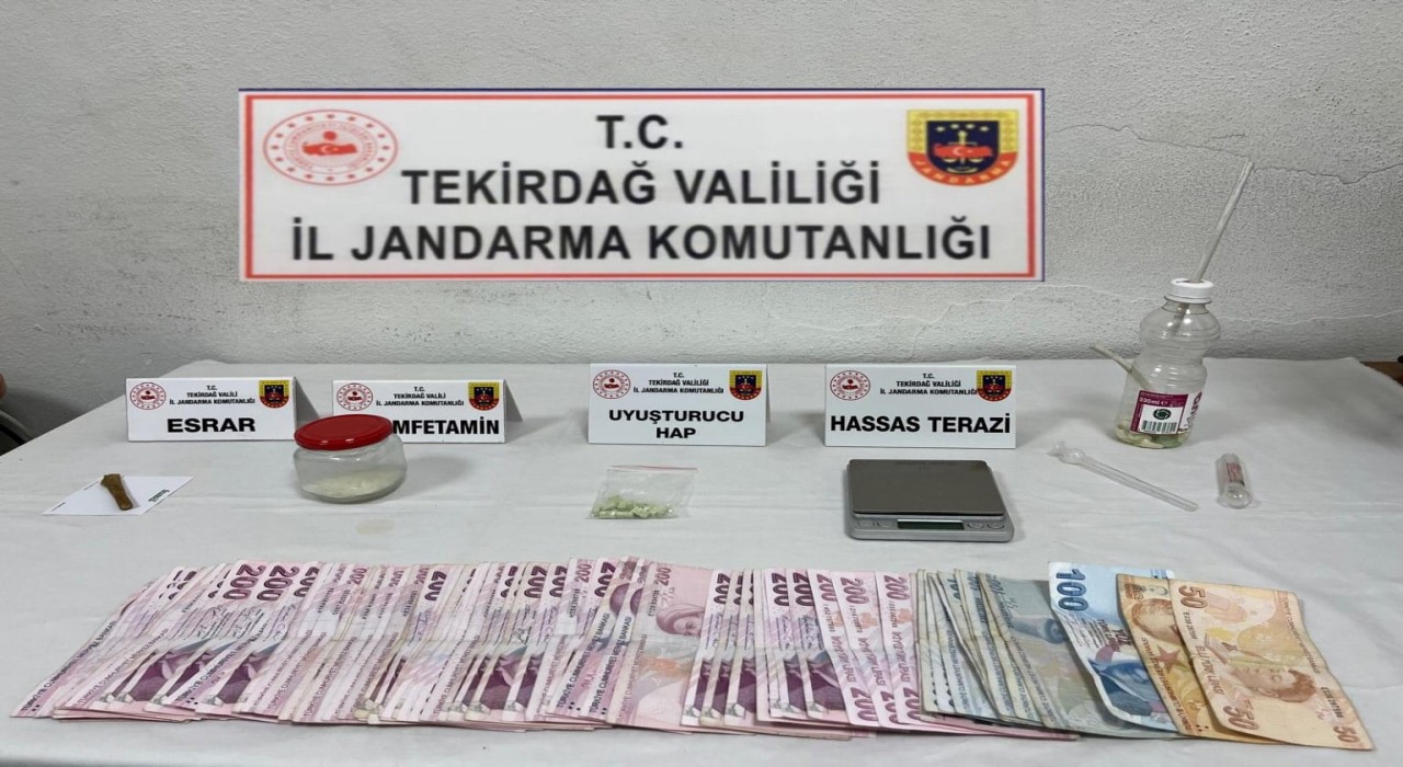 Tekirdağda jandarmadan zehir tacirlerine darbe: Çok sayıda uyuşturucu ele geçirildi