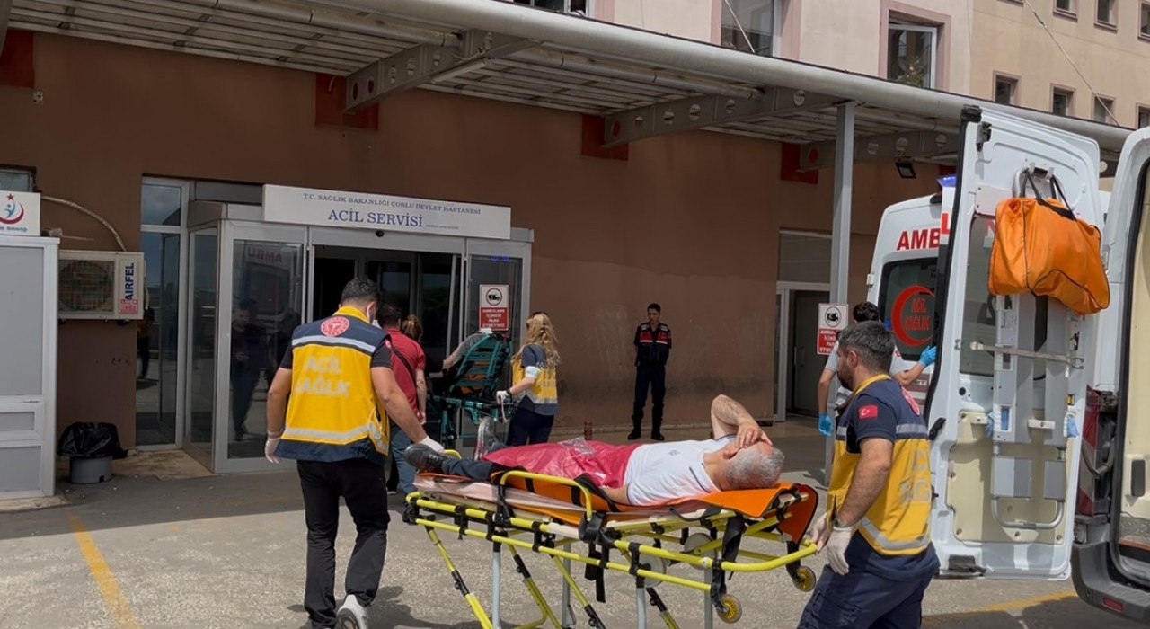 Tekirdağda mahalle muhtarına bıçaklı saldırı